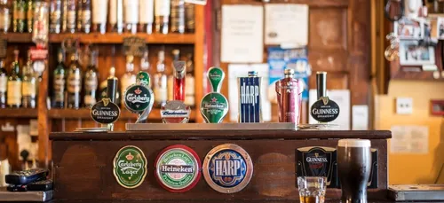 Allégement des restrictions en Angleterre