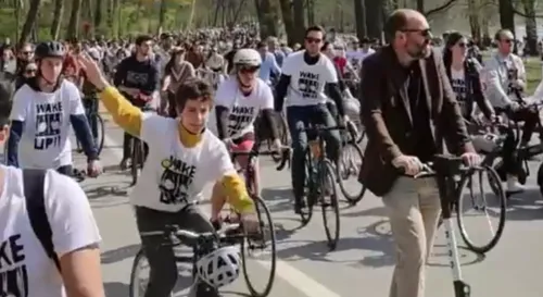 Une techno parade en vélo va avoir lieu à Paris