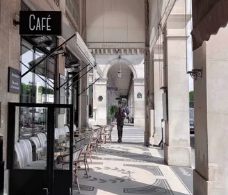 Emmanuel Macron annonce une réouverture progressive en 4 étapes