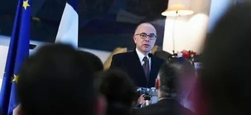 Alger et Paris signent une convention sur la formation des imams