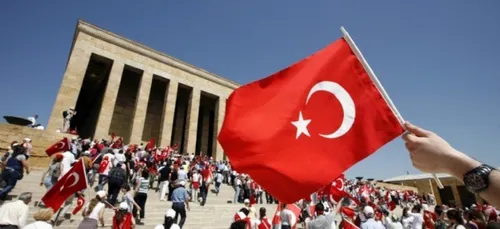 Turquie: les AlÃ©vis boycottent les cours pour rÃ©clamer...