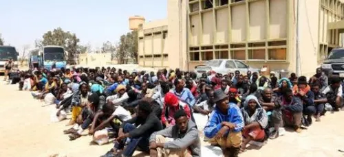 Les violences poussent les migrants Ã  fuir la Libye au pÃ©ril de...