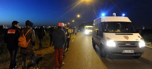 Migrants Ã  Calais : la presse s'indigne de l'instrumentalisation...