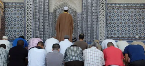 Des diplÃ´mes de laÃ¯citÃ© obligatoires pour les imams venus...