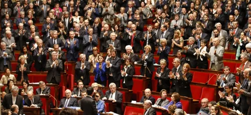 Avant la rÃ©vision de la Constitution, l'exÃ©cutif muscle l'Ã©tat...