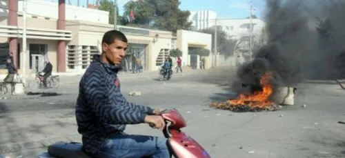 Tunisie: la colÃ¨re gronde Ã  Kasserine aprÃ¨s le dÃ©cÃ¨s d'un...