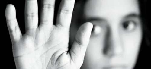 Violences faites aux femmes : Les pouvoirs publics insistent sur la...