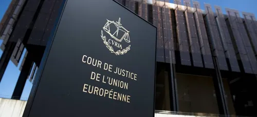 Cour europÃ©enne : une entreprise peut interdire le port de signes...