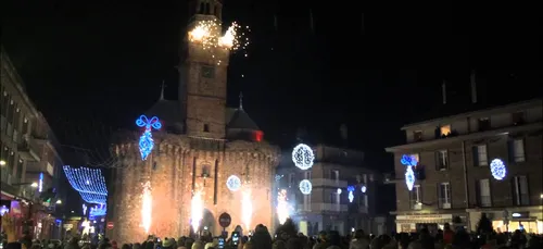 La Porte-Horloge de Vire s’est embrasée