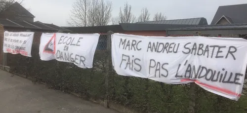 La mobilisation continue à l'école Saint Exupéry à Vire Normandie