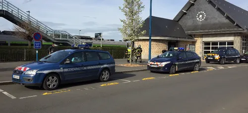 Le train Paris-Granville bloqué en gare de Vire en raison d’une...