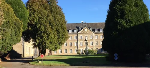 Le projet de centre d'accueil de jeunes migrants à Vire Normandie,...