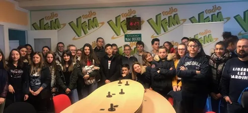 LES ÉLÈVES DU COLLÈGE MAUPAS SUR RADIO VFM