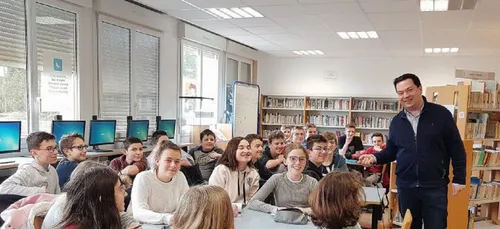 Les collégiens de Tilly sur Seulles à la radio !