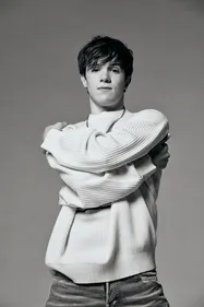 LENNI-KIM COMPLETE LE PLATEAU D'ARTISTES DES CHALLENGES