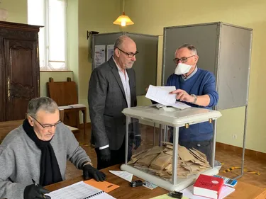 15,5 % de participation à 12 h dans le Calvados