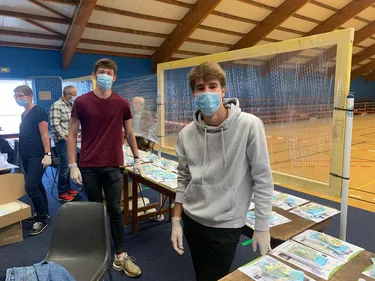 la distribution des masques se poursuit ce dimanche