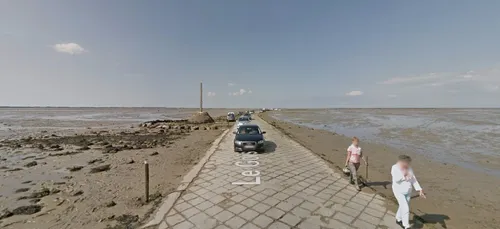 Des automobilistes piégés par la marée sur le passage du Gois