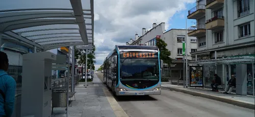 Saint-Nazaire : un scootériste décède dans un accident avec un bus