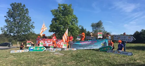 Herbignac : ils démontent des panneaux pour la réunification de la...