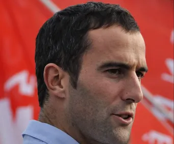 Route du Rhum : le bateau d’Armel Le Cléac’h a chaviré