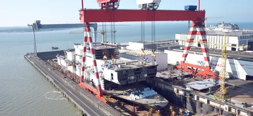 Saint-Nazaire : un nouveau portique aux Chantiers de l'Atlantique...