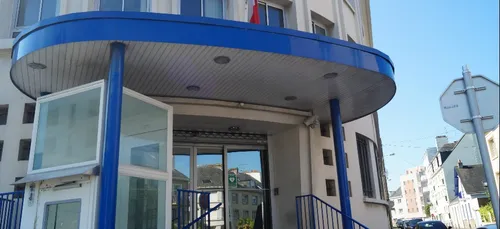 Saint-Nazaire : une policière se suicide avec son arme de service