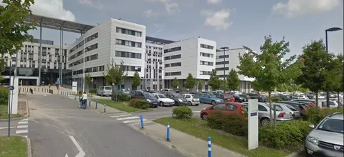 A Saint-Nazaire, un "drive COVID" ouvert à l'hôpital
