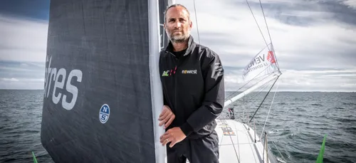 Vendée Globe : à peine parti, Fabrice Amédéo contraint de faire...