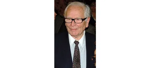 Décès du couturier français Pierre Cardin