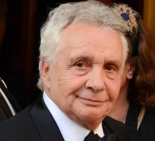 Covid : Michel Sardou contraint de s'isoler