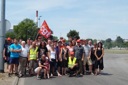 Grève et manif chez Arc en Ciel à Couëron