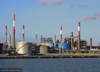 Fuite de gaz à la raffinerie de Donges