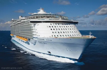 Le Paquebot de Noël pour STX à Saint Nazaire