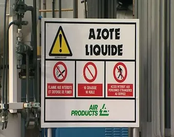 Un camion transportant de l'azote liquide s'est couché à Donges