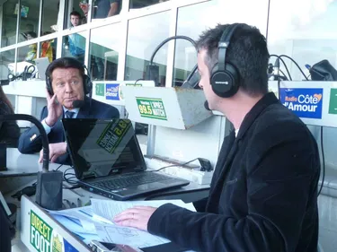 Transferts, abonnements, stade, Waldemar Kita se livre sur Radio...