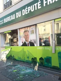Le local de François de Rugy à Nantes à nouveau vandalisé