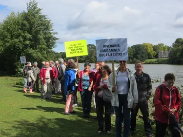 Chaîne humaine de l'association "Erdre pour tous" ce samedi à Nantes