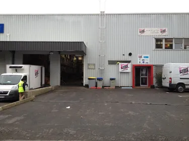 Casse-bélier et cambriolage au siège des Restos du Coeur à Nantes