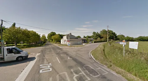 Une femme de 82 ans fauchée par une voiture à la limite...