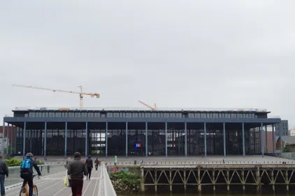 Lourdes peines pour les "faux policiers" qui volaient les personnes...