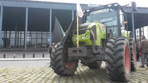 Prison avec sursis pour les agriculteurs opposés à...
