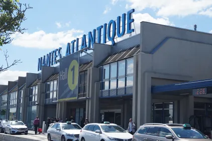Un individu "radicalisé" prend l'avion à Nantes avec des couteaux...