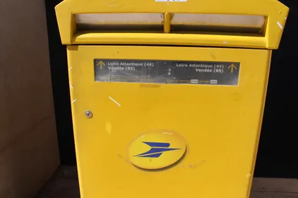 Blain : toutes les enveloppes d'un coffre de la Poste volées !