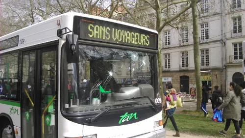 Manifestations : "L'État doit se donner les moyens de protéger...