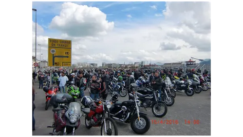 Motards en colère : 1 000 participants à Nantes