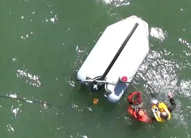 Un plaisancier sauvé par son téléphone étanche au large des Moutiers