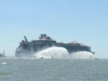 L'Harmony of the Seas dit au revoir à Saint-Nazaire (Photos & vidéos)