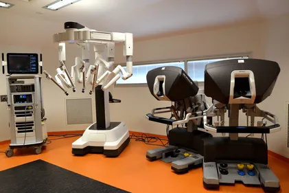 Un nouveau robot chirurgical au CHU de Nantes