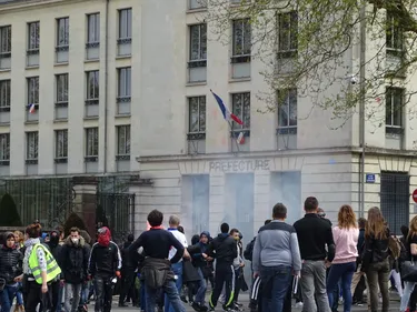 La préfecture interdit une seconde manifestation dans le...